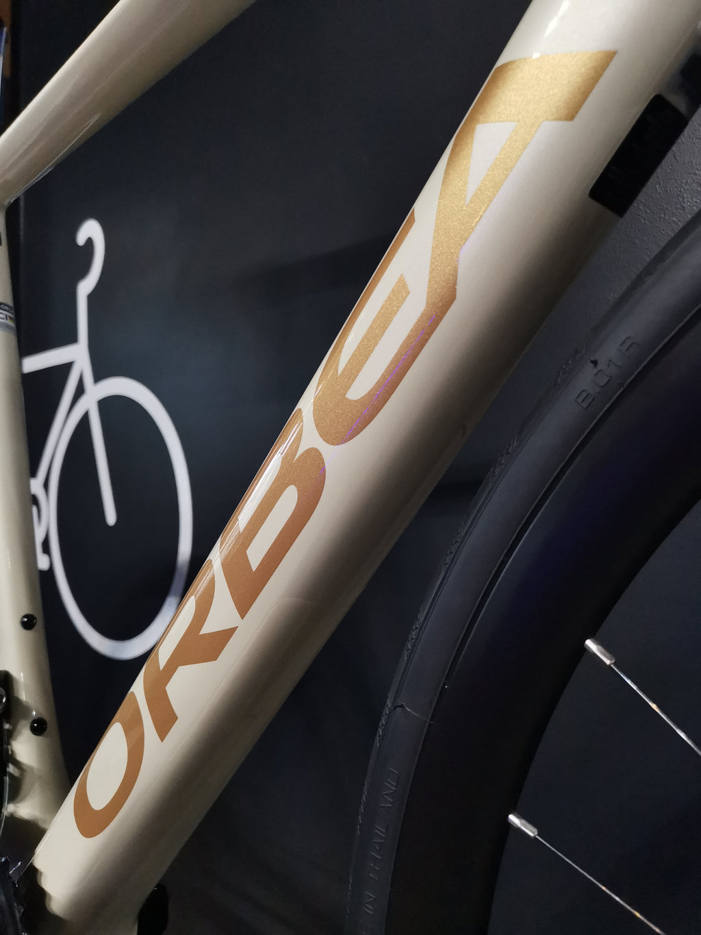 Orbea Orca M30 Ruta carbon OMR 105
