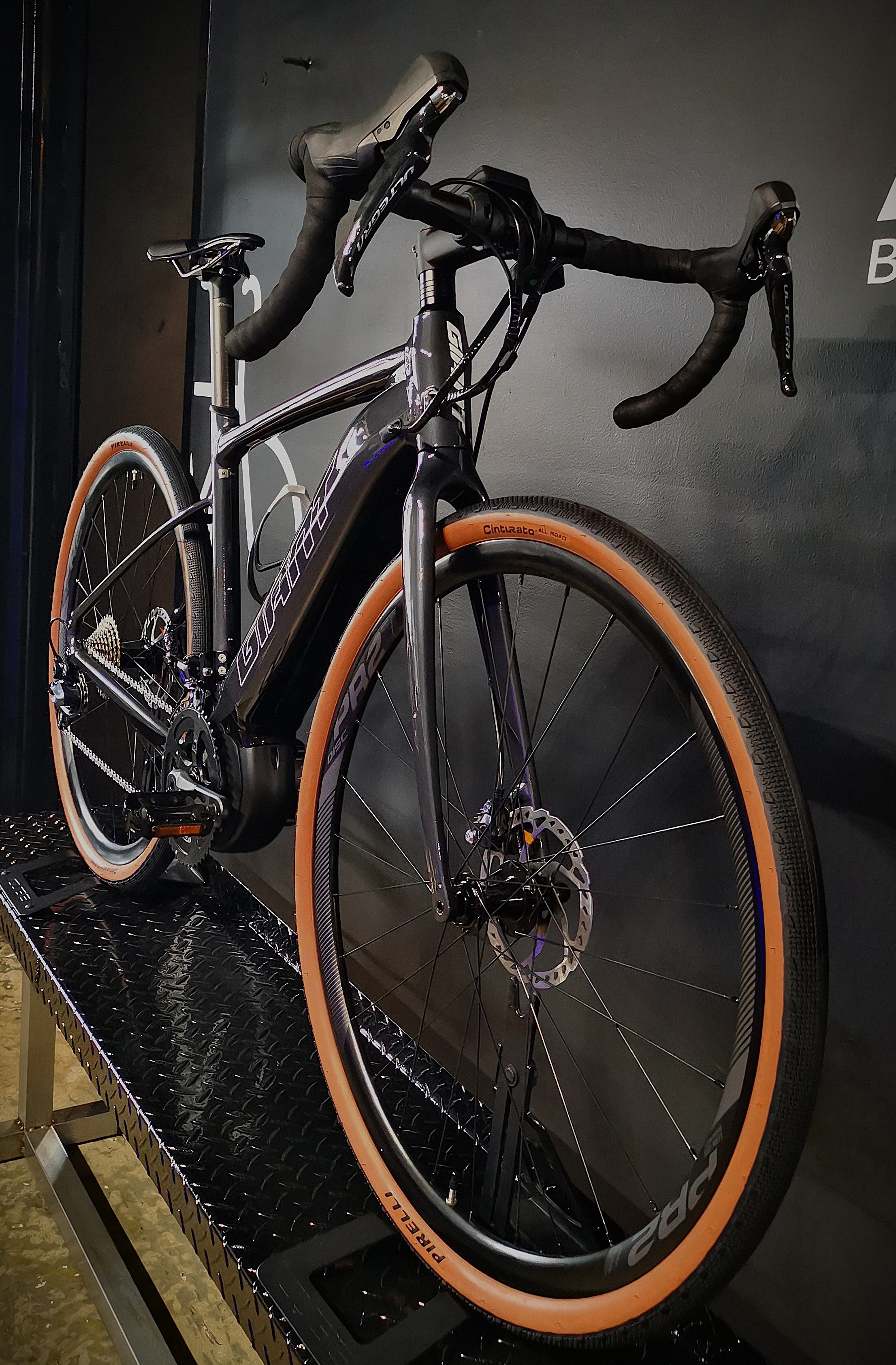 Giant Gravel/Road E+1 pro e-bike Ultegra