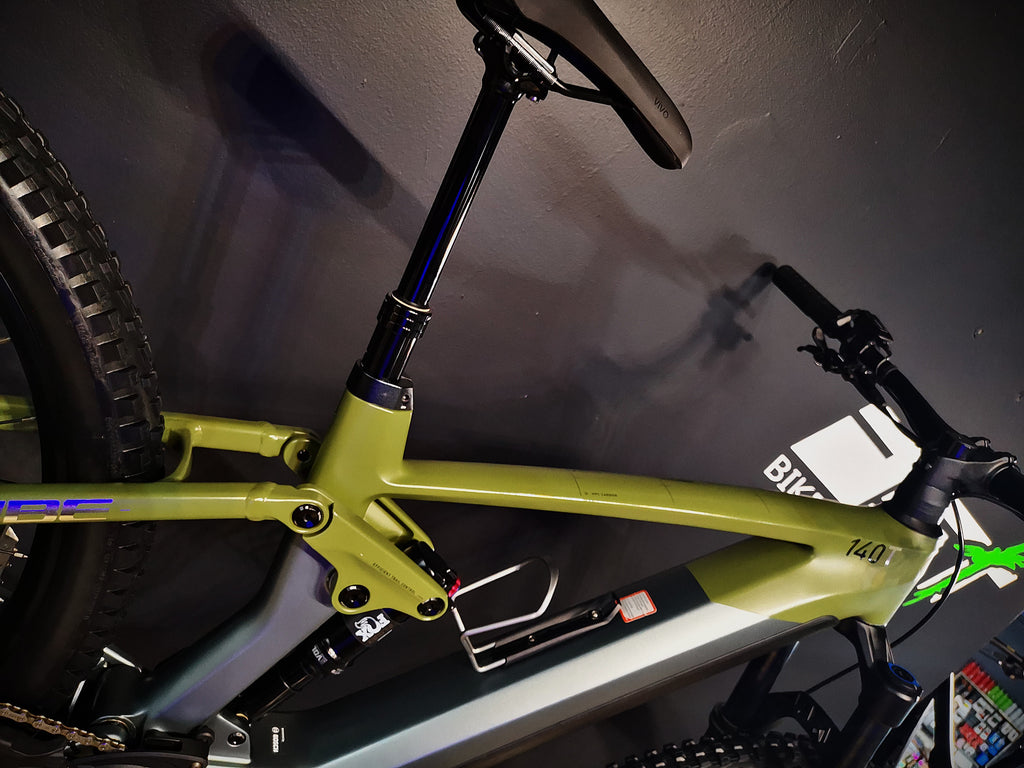 Cube HPC Estero Carbon 140T Green/silver DEMO