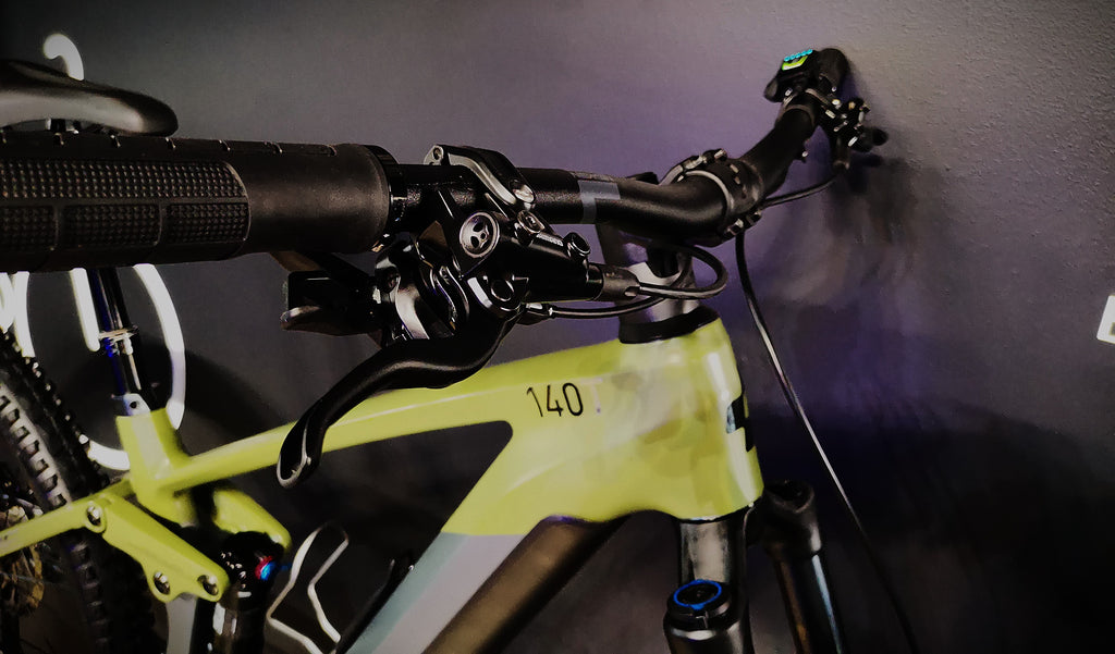 Cube HPC Estero Carbon 140T Green/silver DEMO