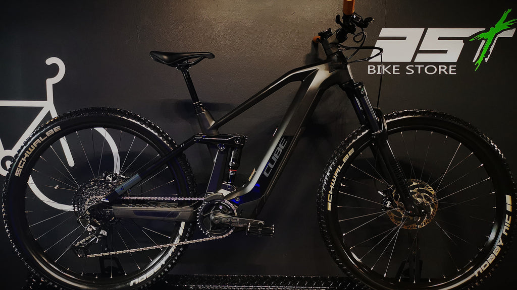 Cube HPC Estero Carbon Race 140 Black  DEMO