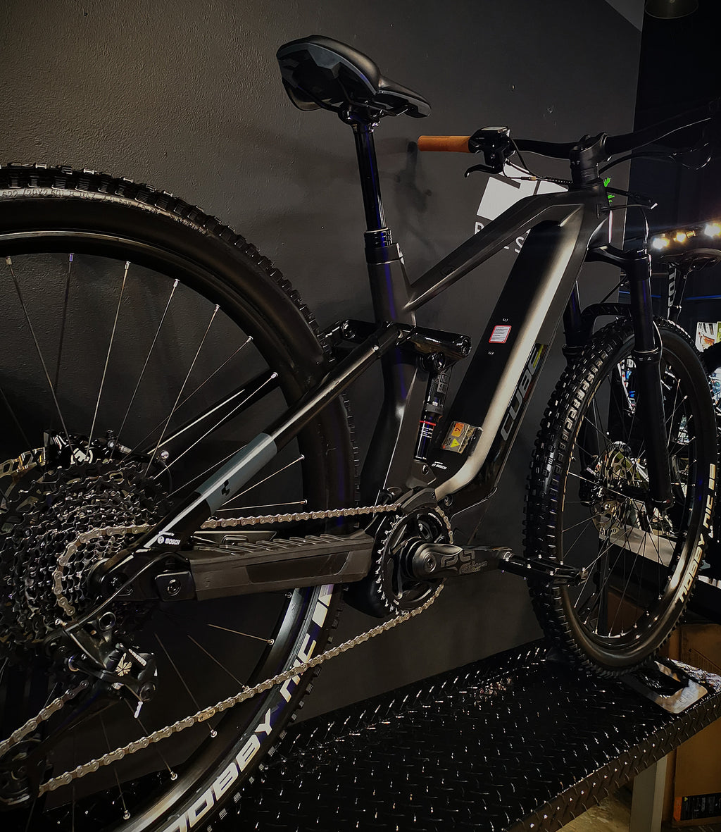 Cube HPC Estero Carbon Race 140 Black  DEMO