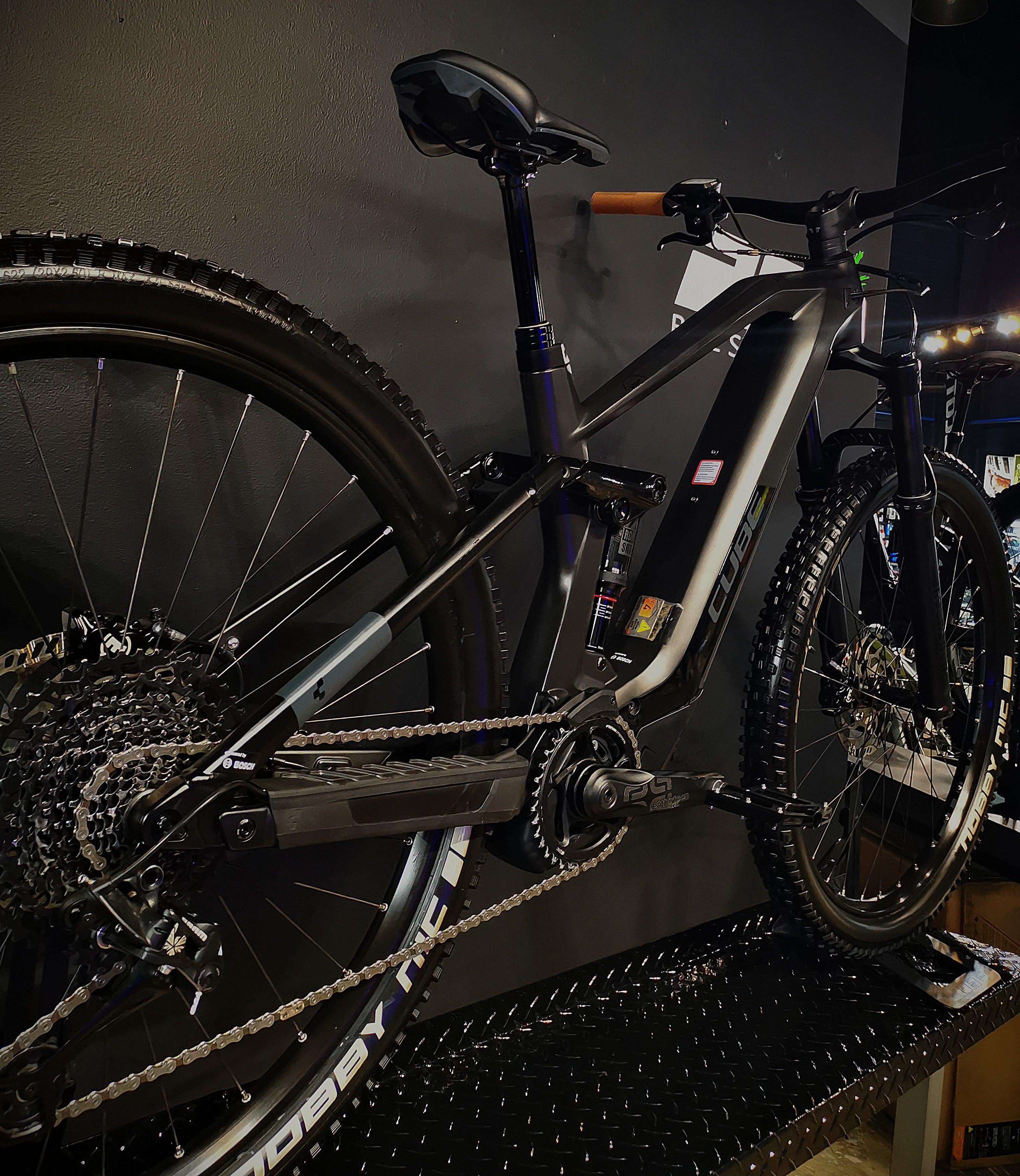 Cube HPC Estero Carbon Race 140 Black  DEMO