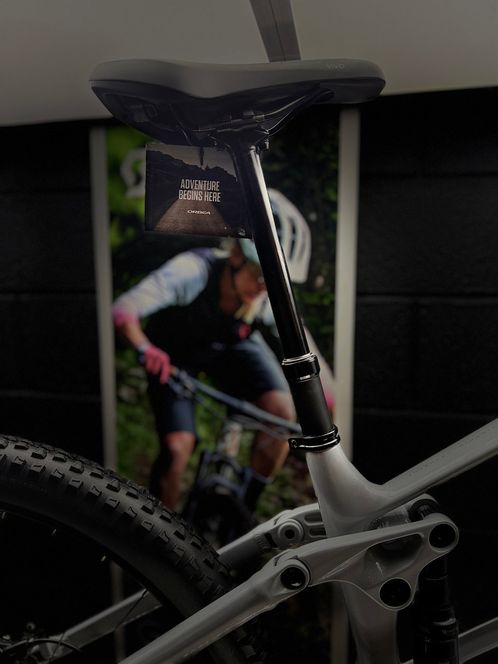 Orbea Wild ST H30 Silver E-MTB
